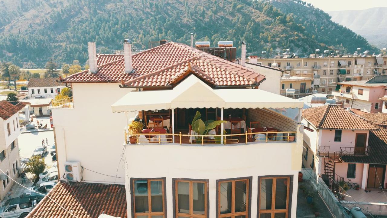 Hotel Pasarela Берат Екстер'єр фото